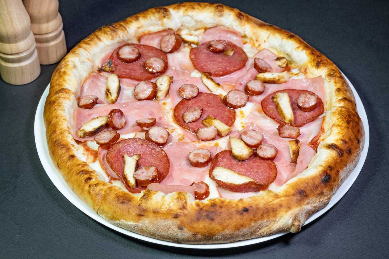 Carnivora Pizza  40cm