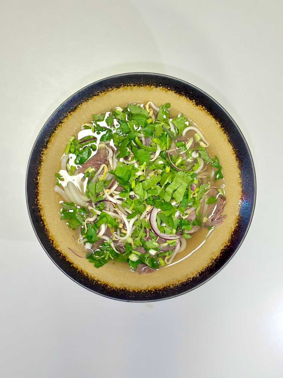 Zupa z makaronem udon z tofu