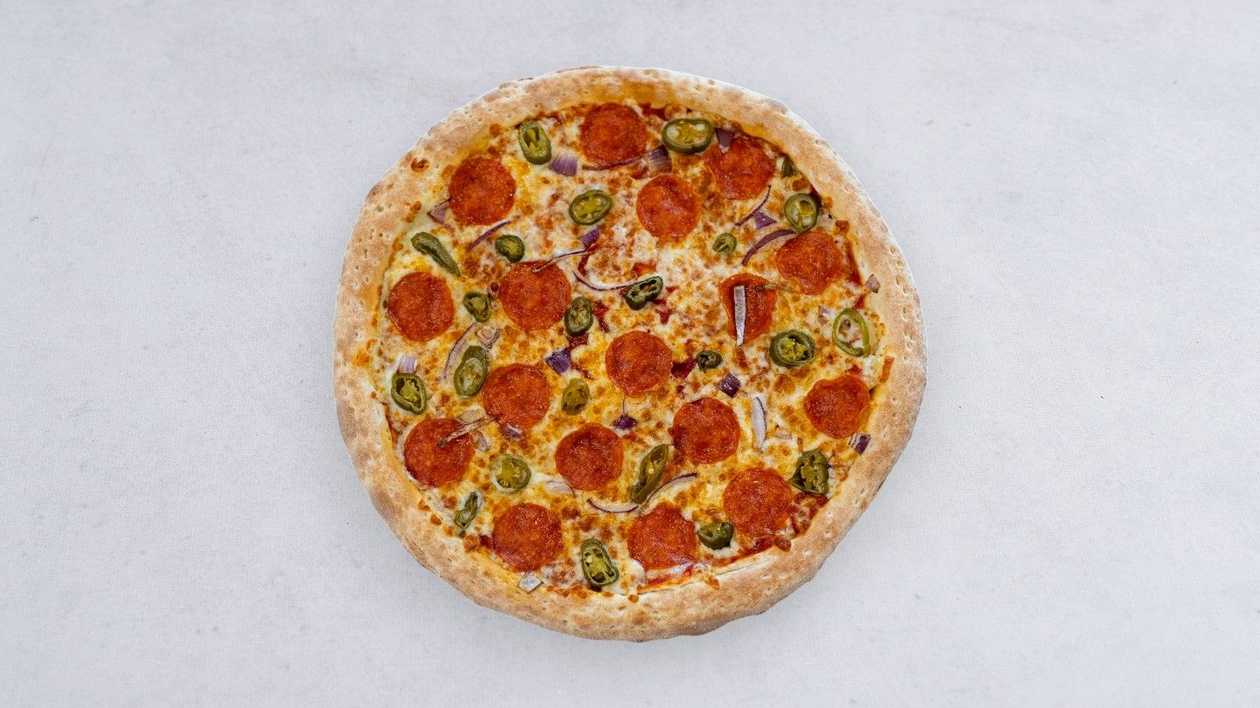 PIZZA HOT PEPPERONI 25 CM