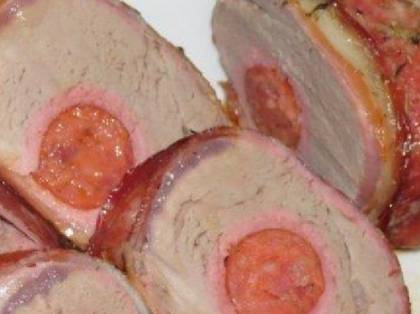 Cotlet de Porc Împănat cu Cârnăciori Afumați
