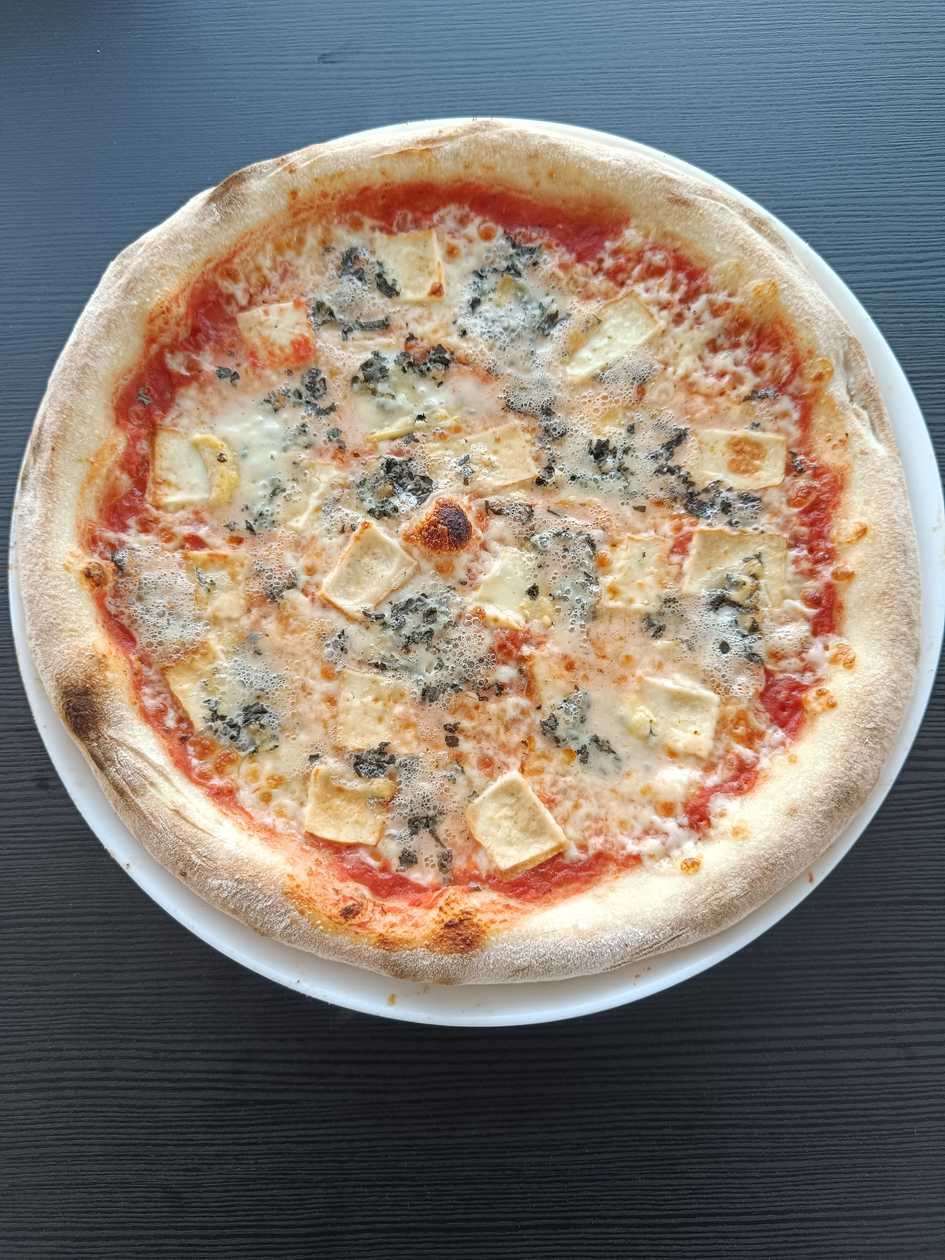 8. Quattro formaggi BZL 570g