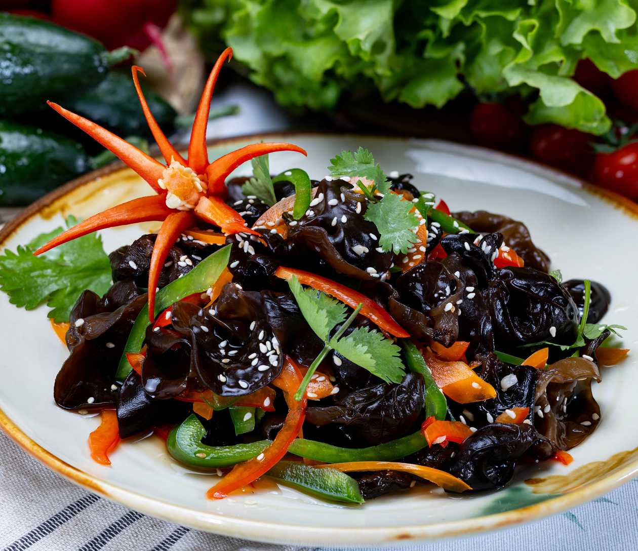 Salata urechi de lemn