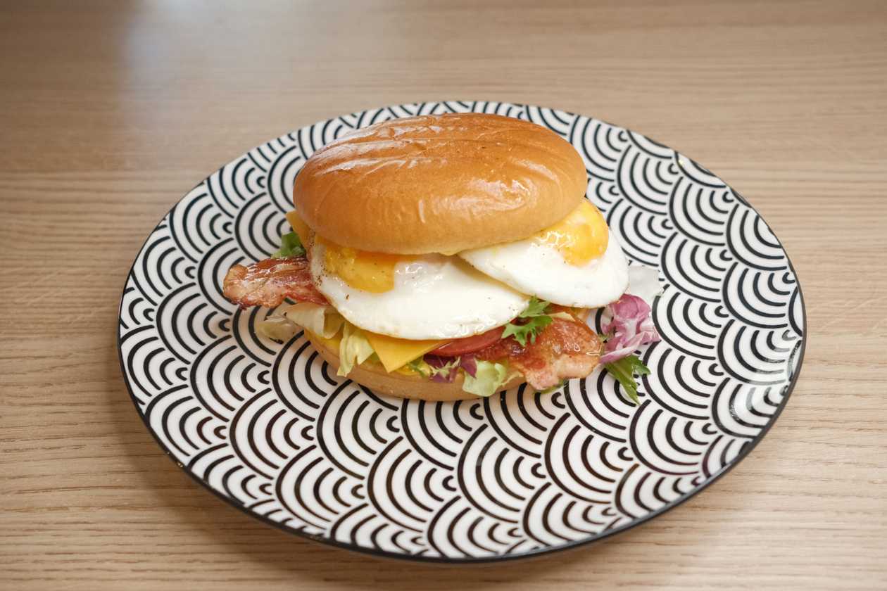 Breakfast burger