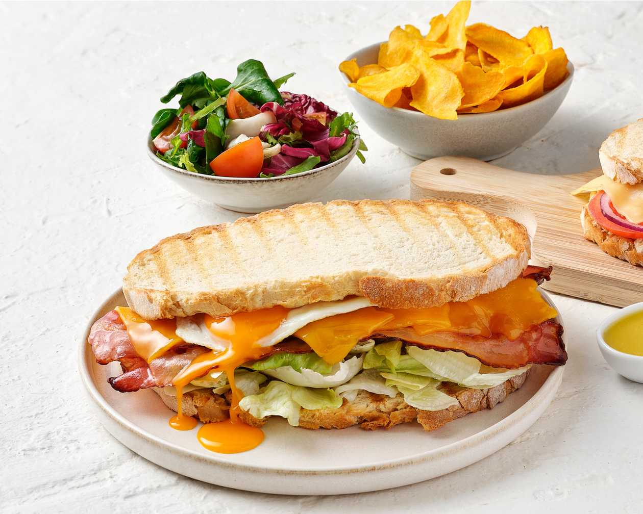 Tosta de Bacon, Cheddar e Ovo estrelado