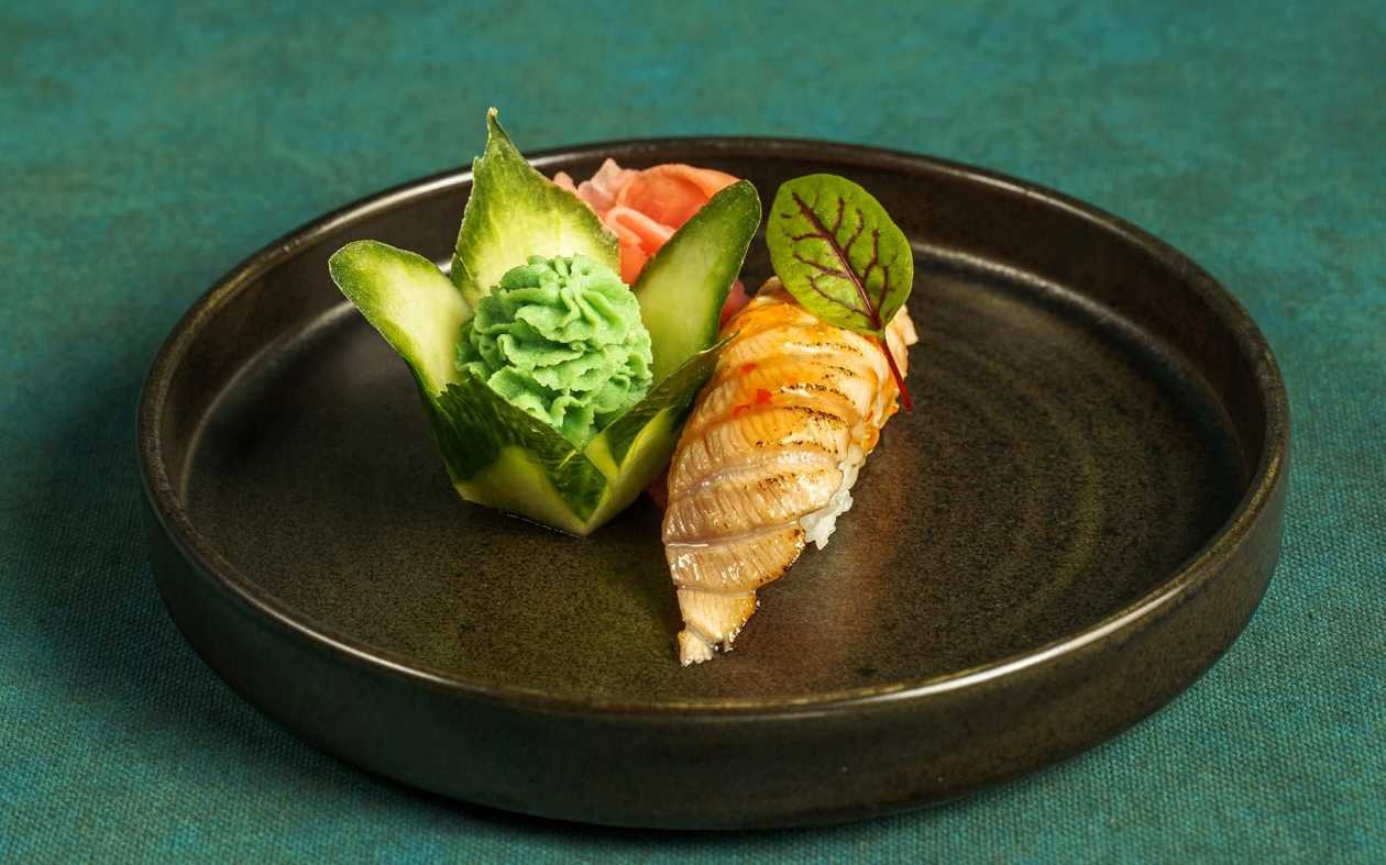 Nigiri Fried Salmon& sweet chilly