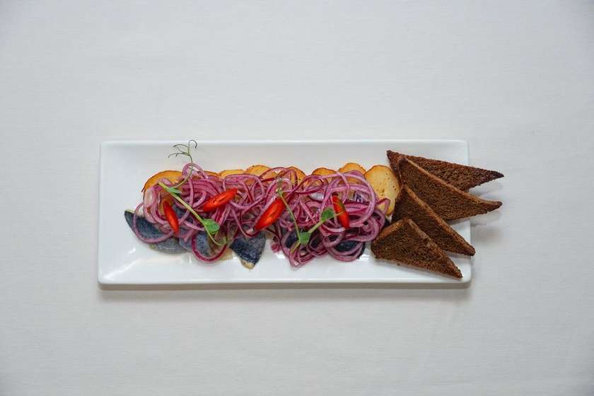 Herring with Onions and Croutons