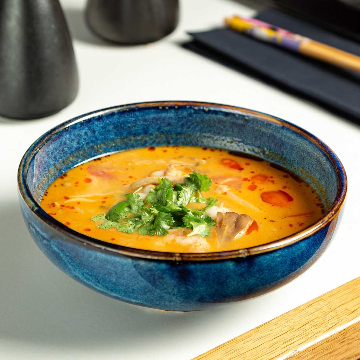 Tajska z kurczakiem na ostro