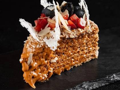 Десерт Waffle Dream