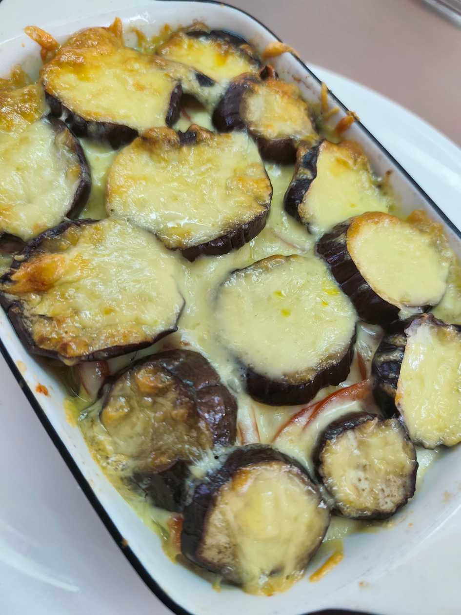 Eggplant and pork roast "Mousaka"