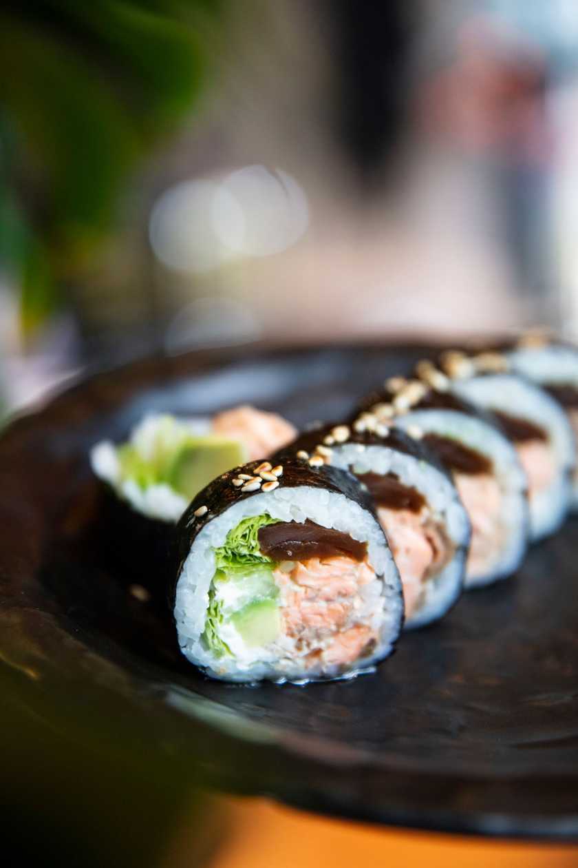 Futomaki with Roasted Salmon
