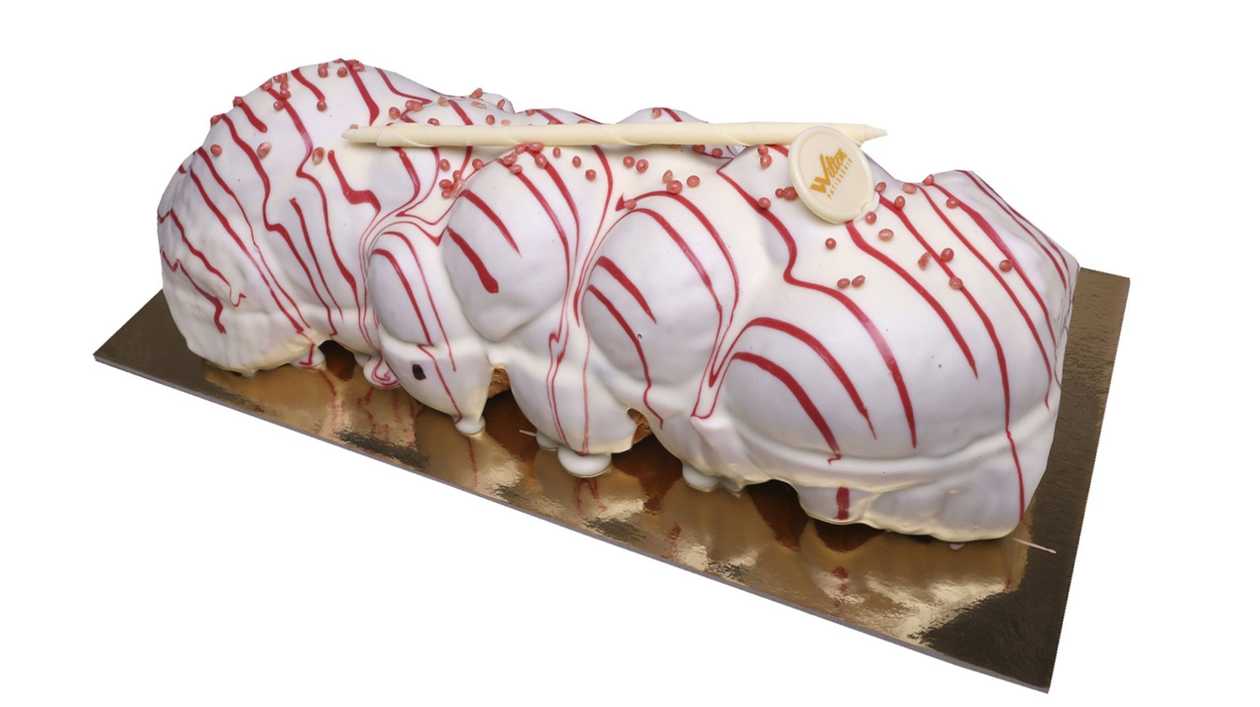 Strawberry Tsoureki