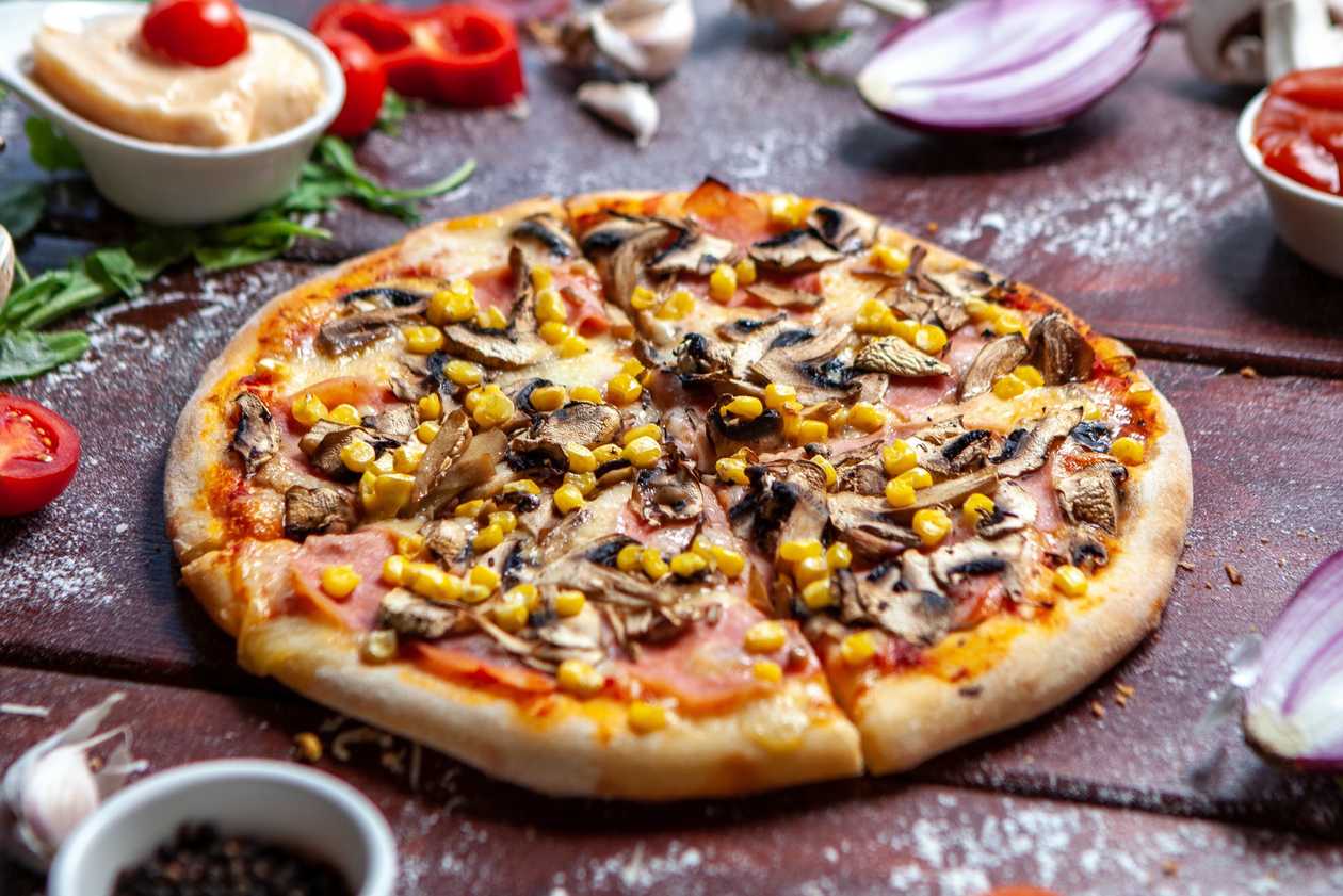 Pizza Prosciutto Funghi Extra 32cm