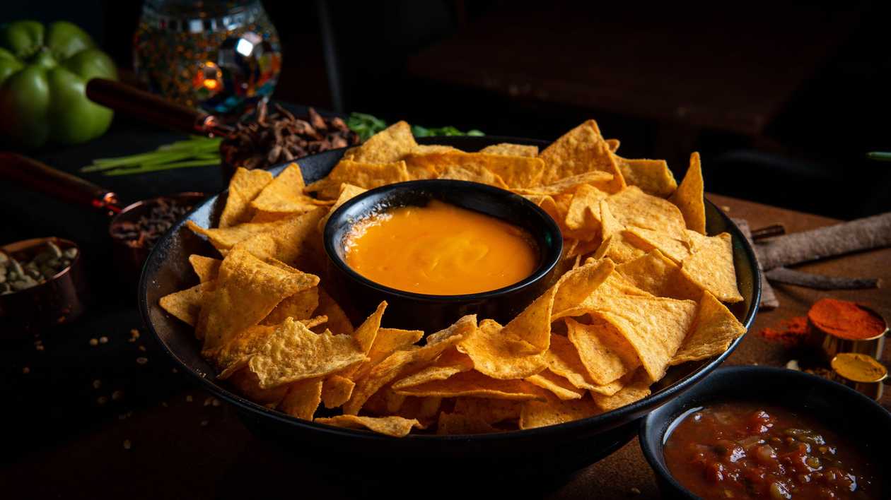 Nachos with Cheddar & Salsa Dip