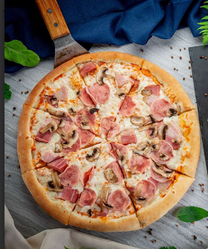 Prosciutto e Funghi