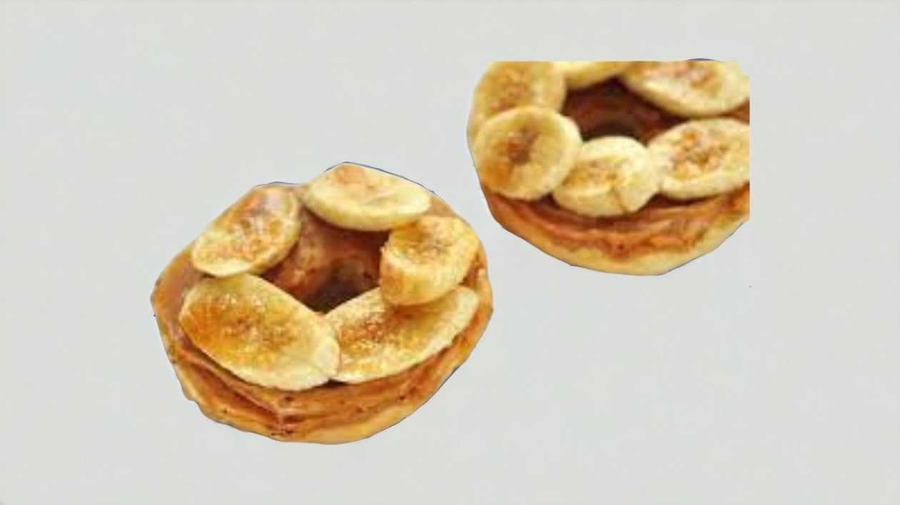 Greek Yogurt Banana Bagel
