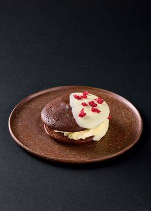 Raspberry Whoopie