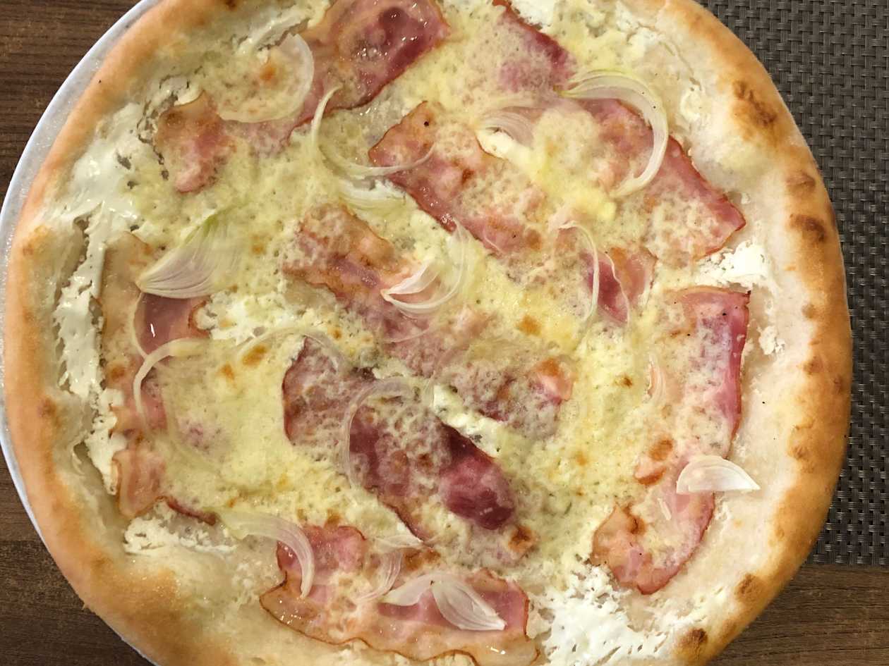 Sedliacka Pizza