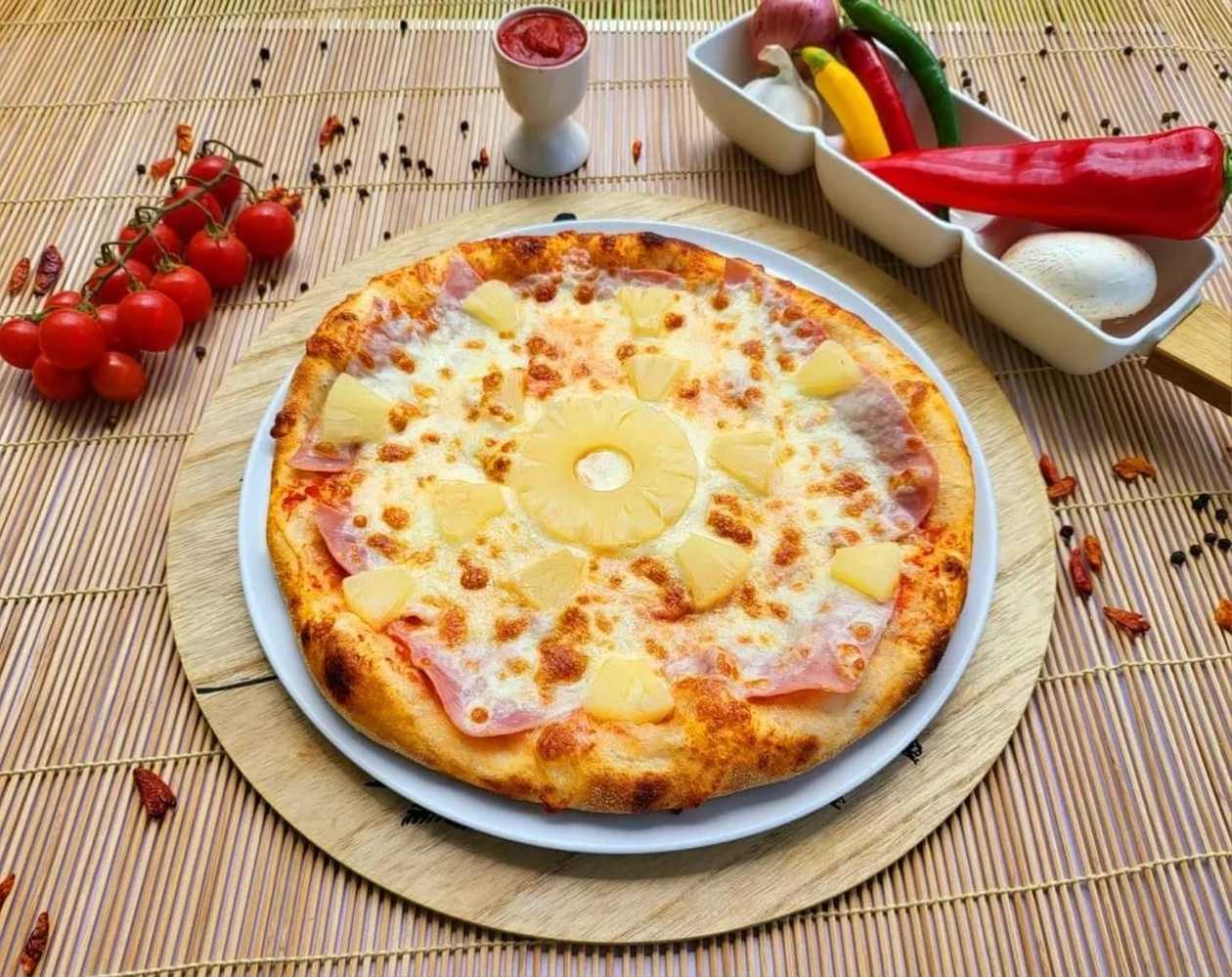 Hawaiian Pizza Medium Ø 32 cm