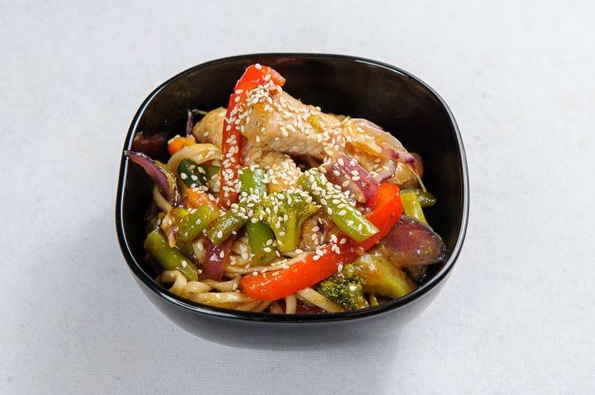 Udon with Chicken in Sweet Chili Sauce