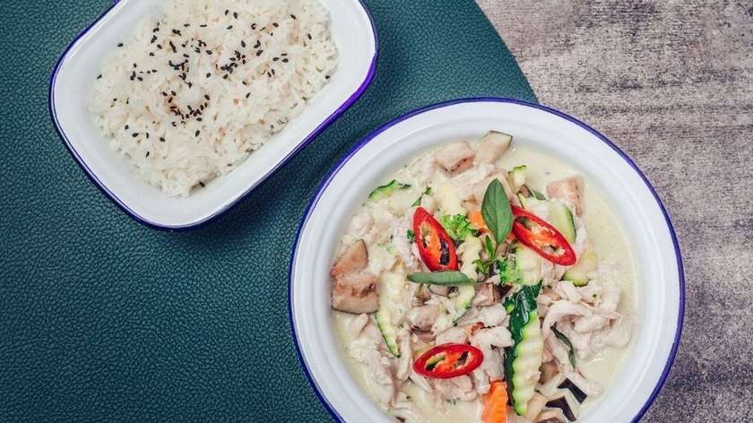 Keang Kieow Waan - zielone curry z warzywami kurczakiem 🌶️🌶️