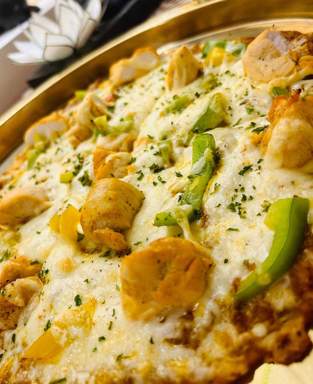 CHICKEN TIKKA PIZZA