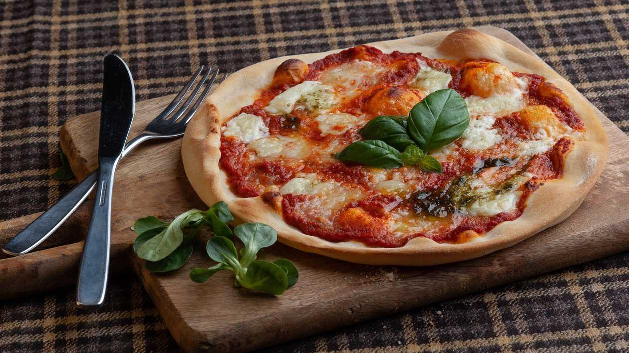 Margherita pizza