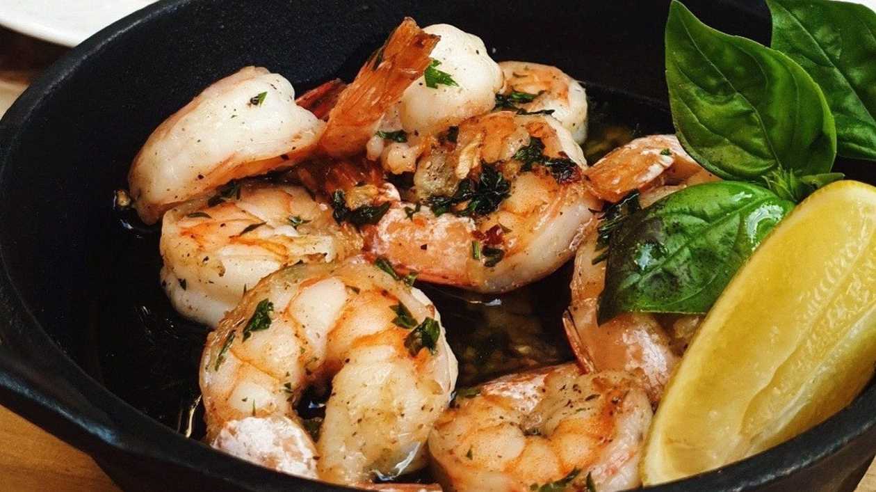 Mediterranean shrimp appetizer