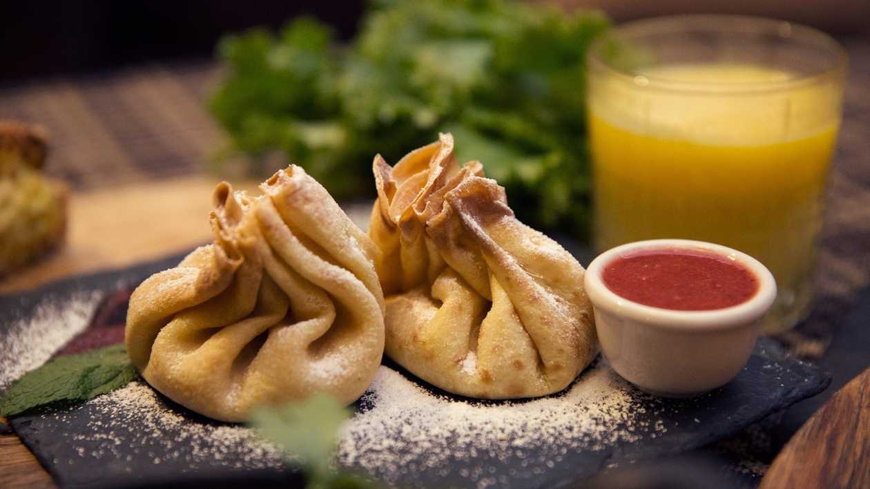 Crepes with strawberry and ricotta filling