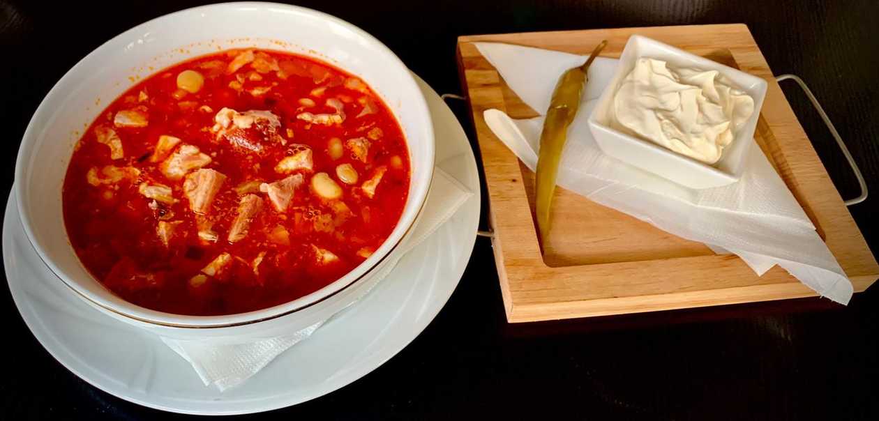 Ciorbă De Fasole Cu Ciolan Afumat