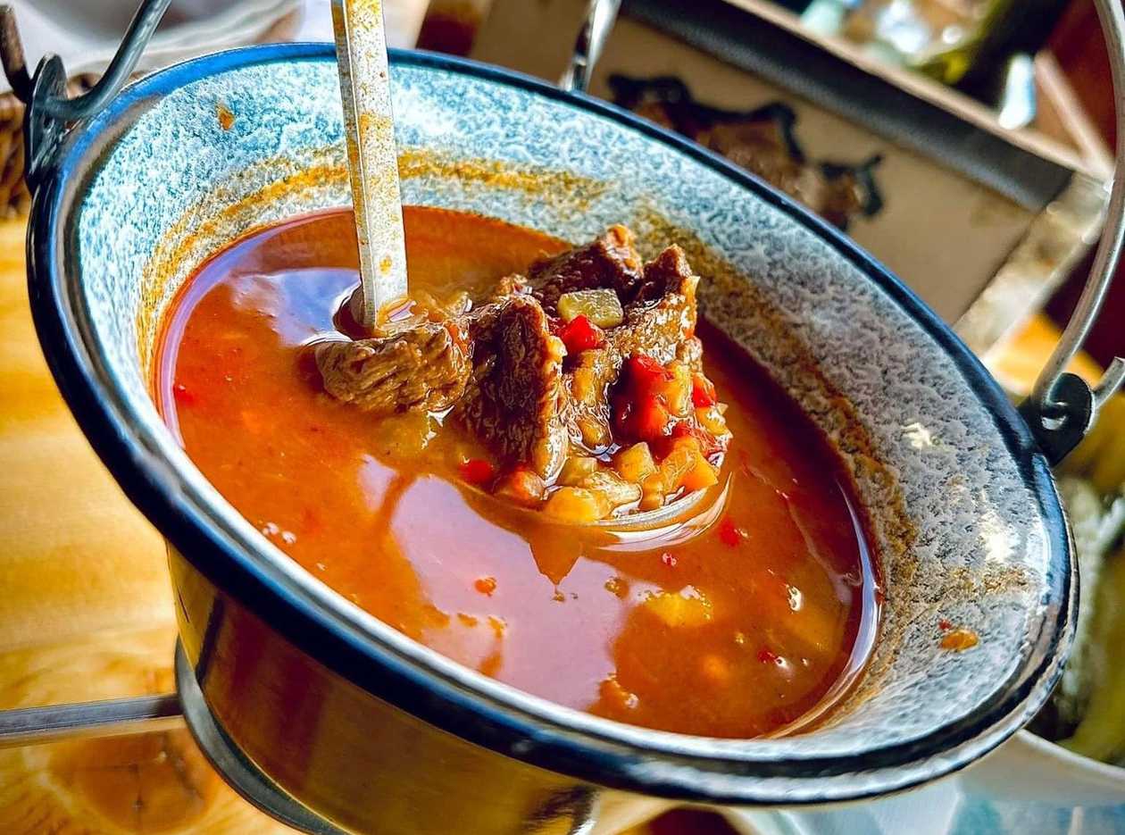 Bob Gulaș  Unguresc