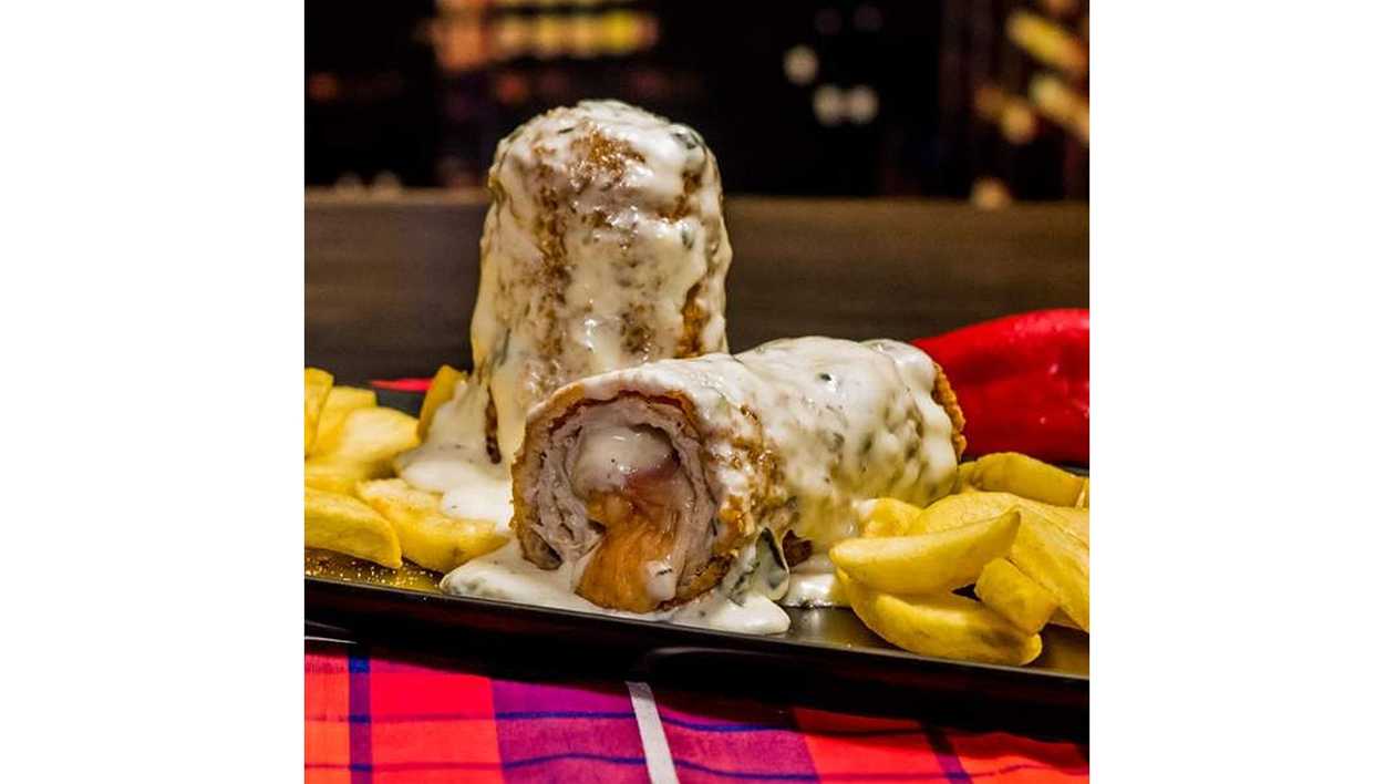 Gordon Bleu De Porc Cu Sos Gorgonzola