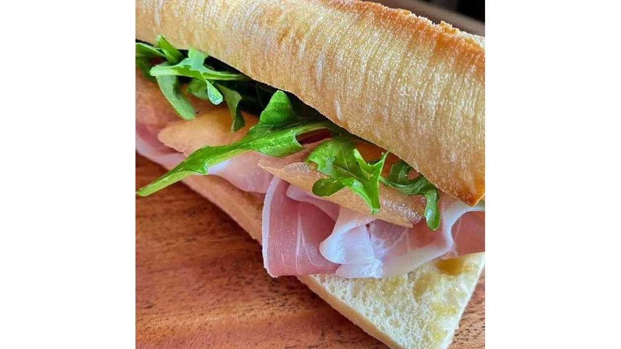 Sandwich Cu Prosciutto Crudo