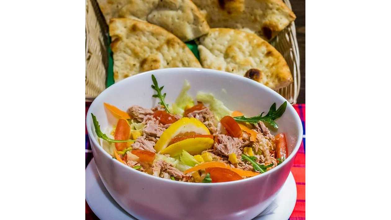 Salata Ton