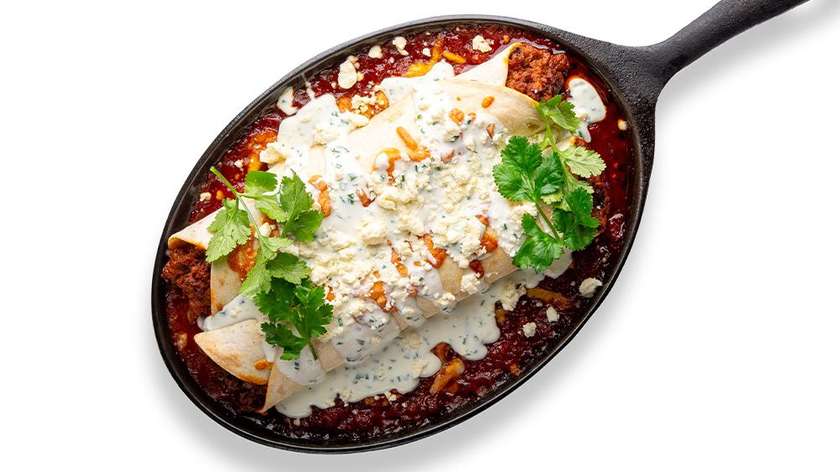 Minced beef with kidney beans enchilada bake