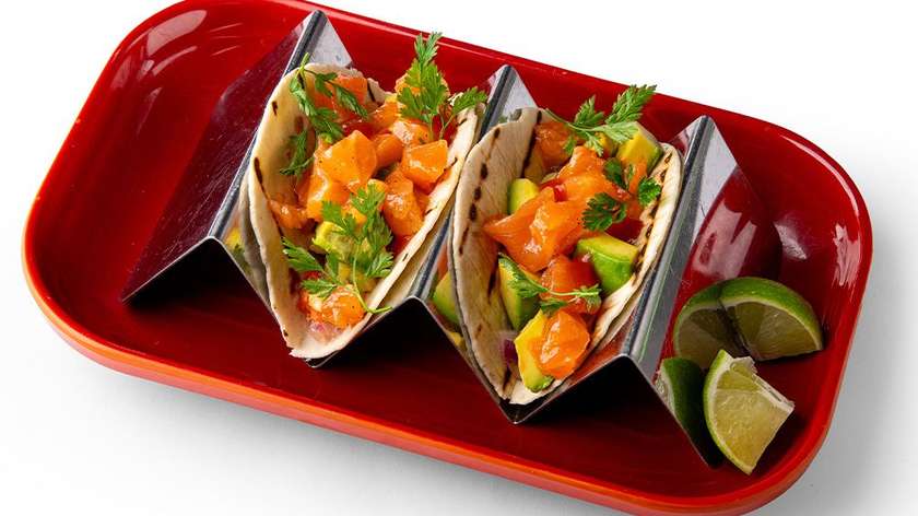 Tacos with salmon  (2 pcs.)