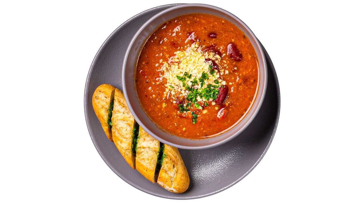 Hot pepper and meat soup