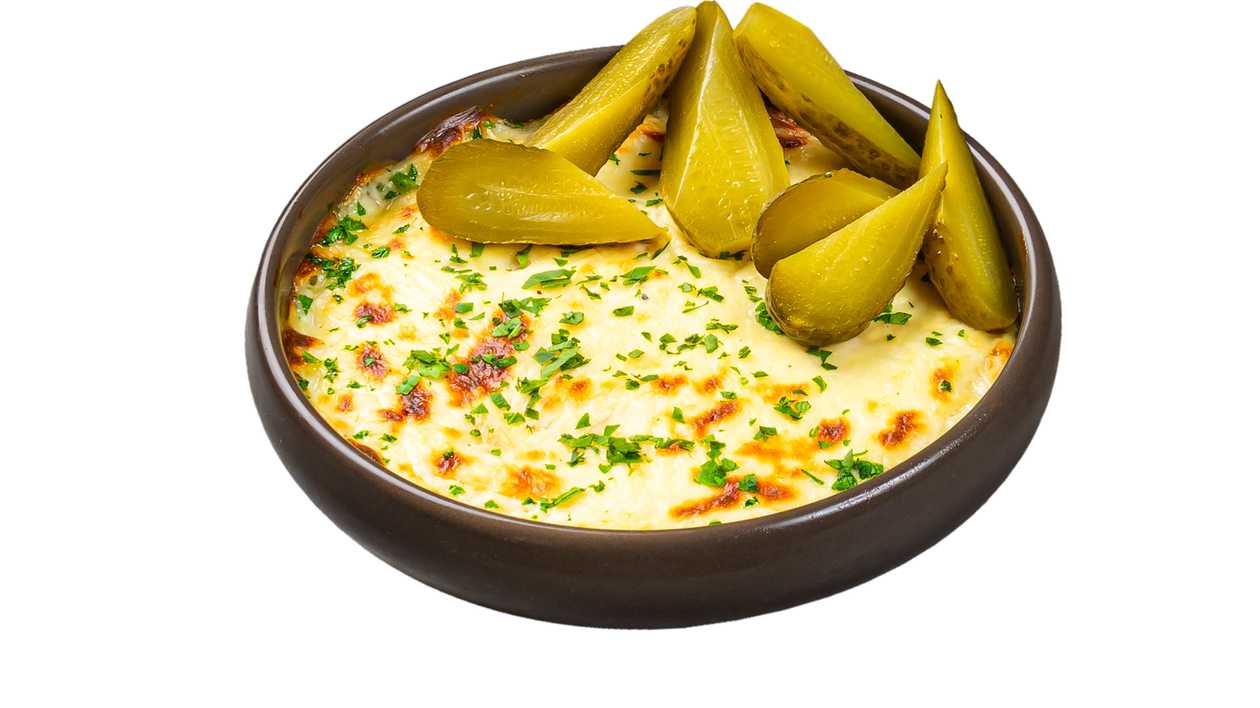 Plėšytos kiaulienos ir bulvių apkepas