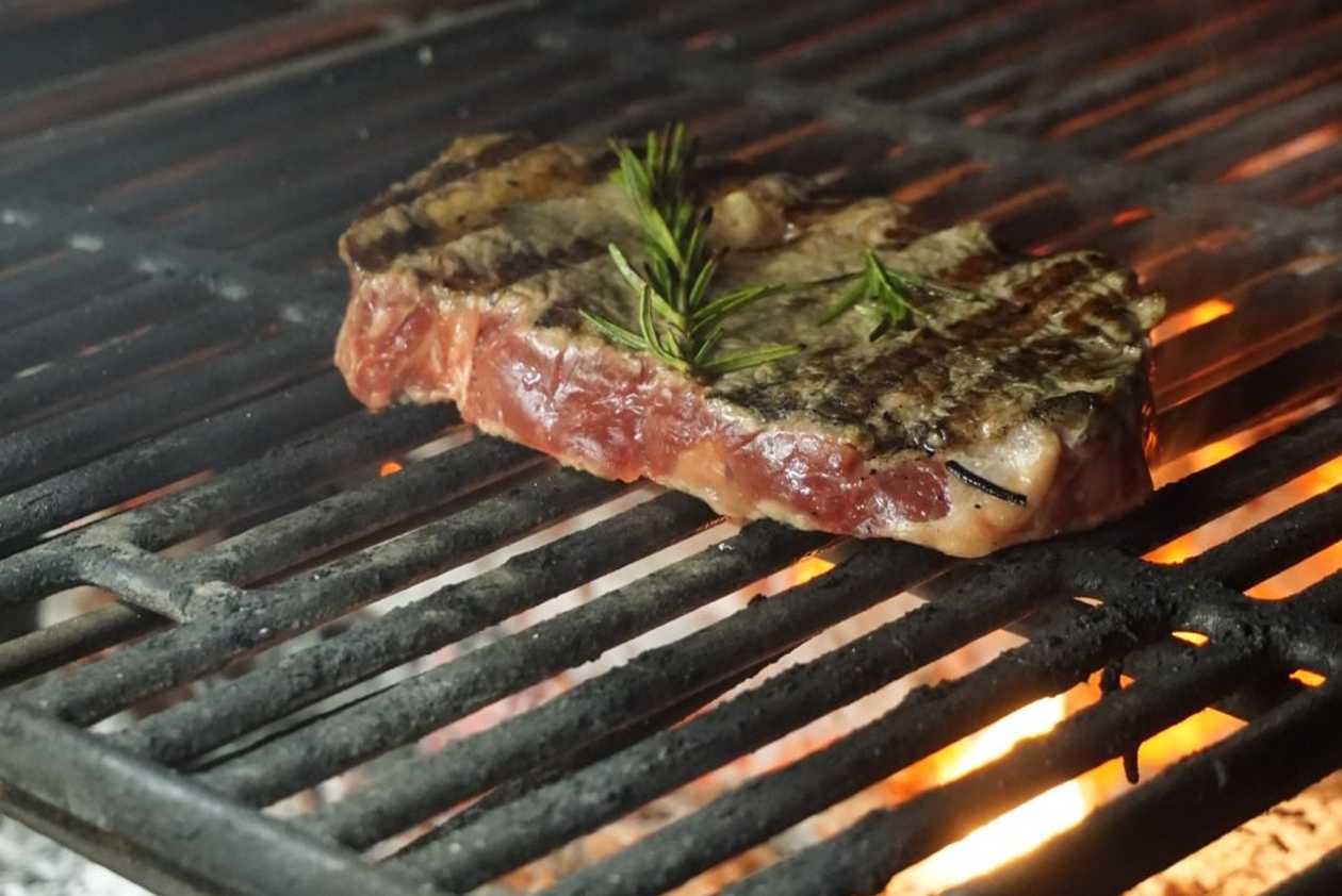 200g Ribeye  steak.