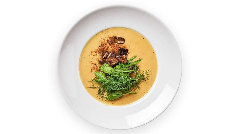 Creamy forest mushroom soup with smked bacon