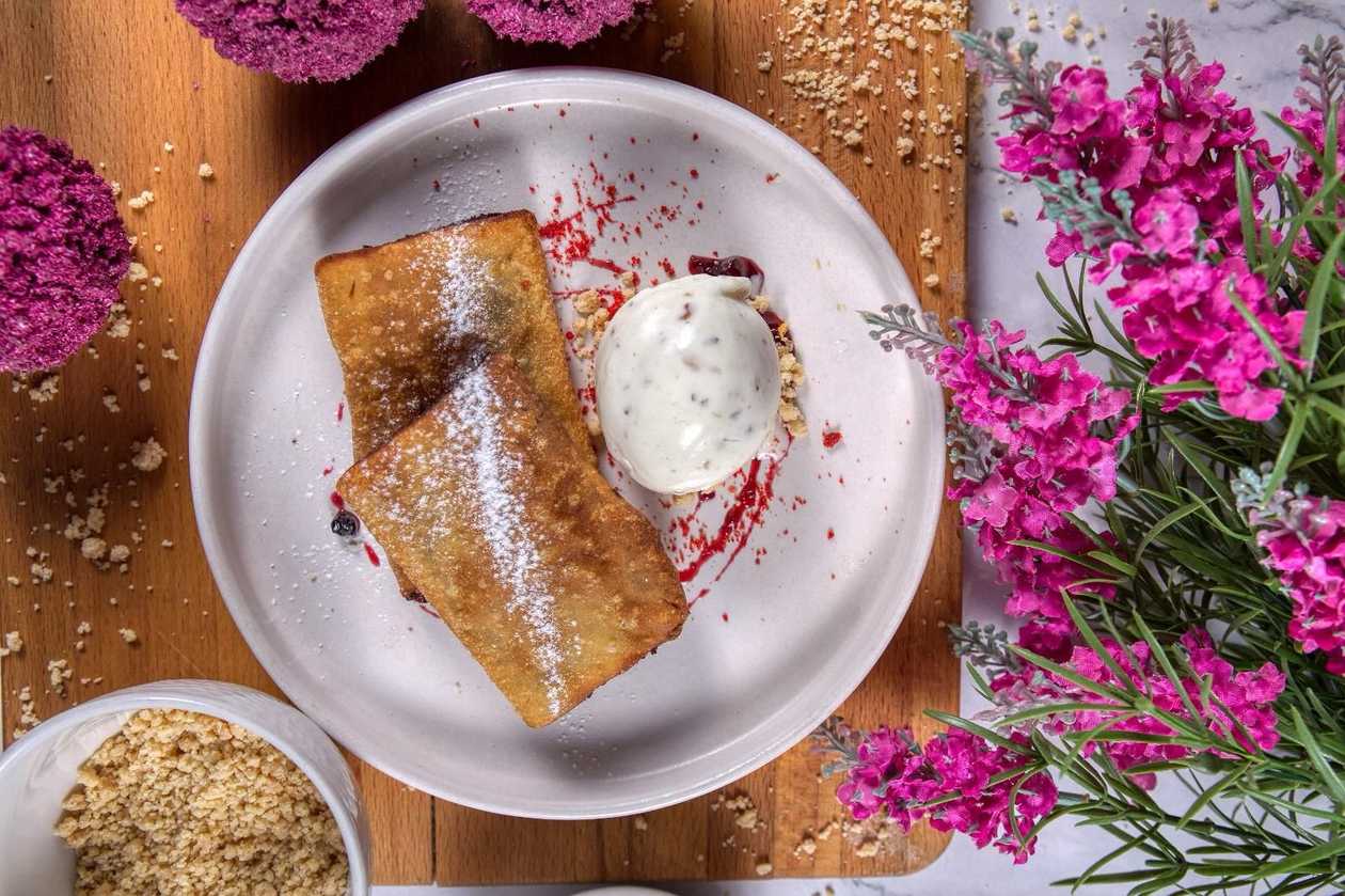 Date Fritters (V)