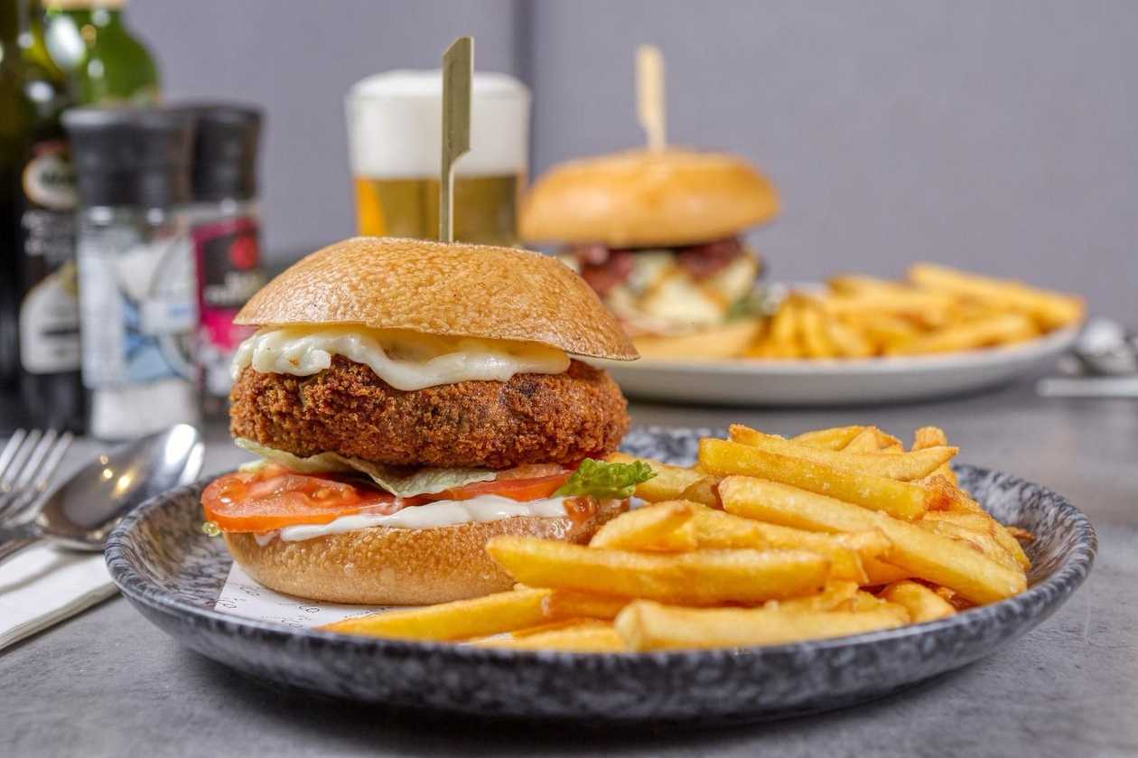 Crusted Vegan Mushroom & Truffle Burger (VG)