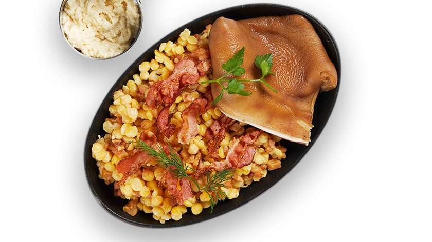 Peas with smoked pig ear and crispy bacon