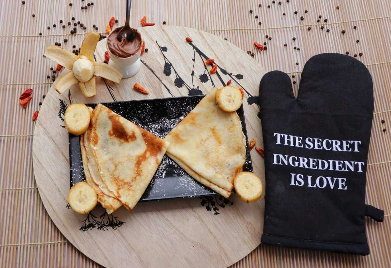 Crêpes with Chocolate and Banana
