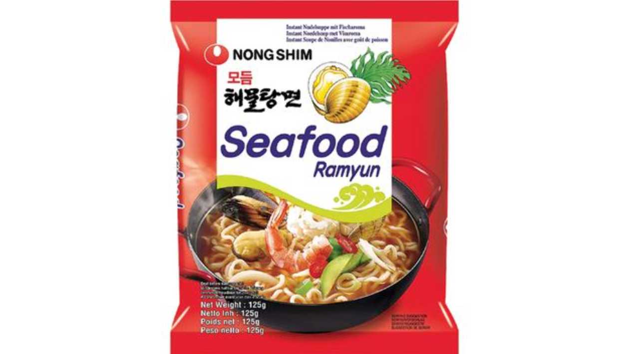 Nongshim Seafood Ramyun Noodle Soup