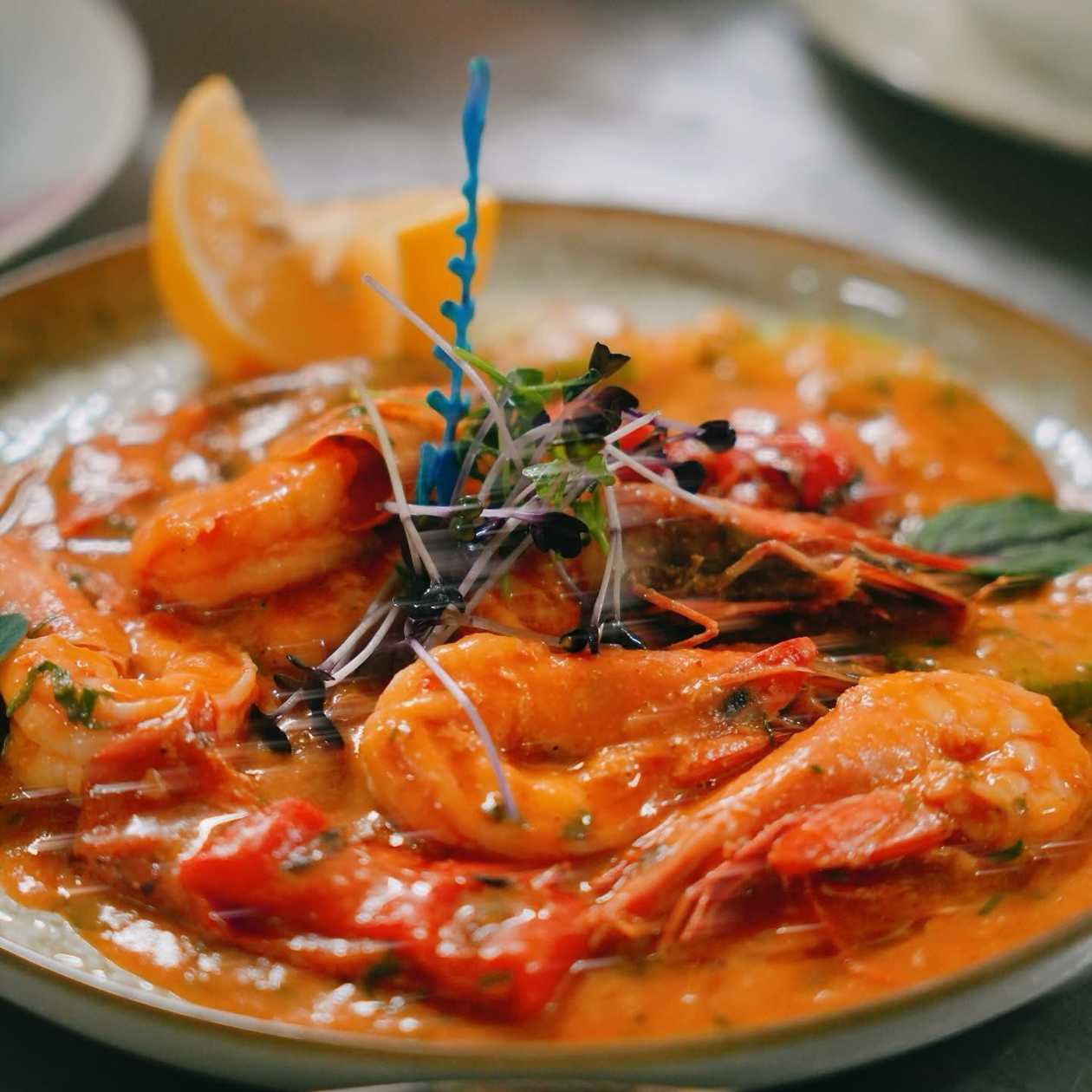 Shrimp with Zucchini, White Wine, and Roasted Peppers