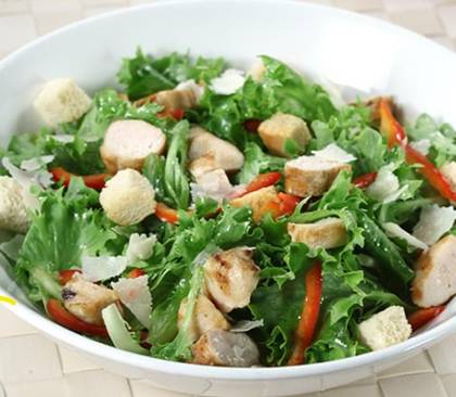 salada frango