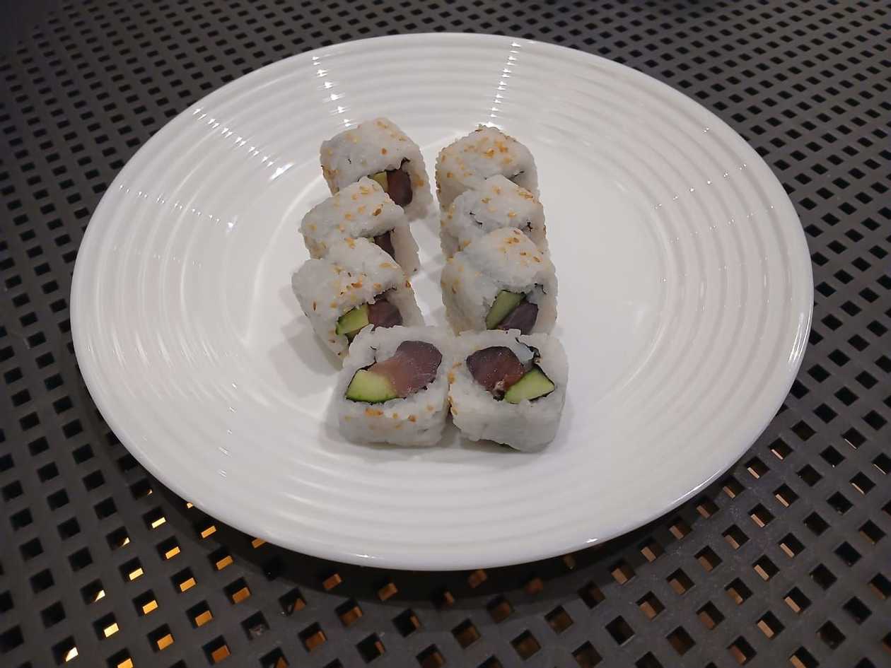 Tuna roll