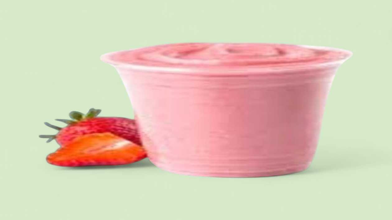 STRAWBERRY LASSI