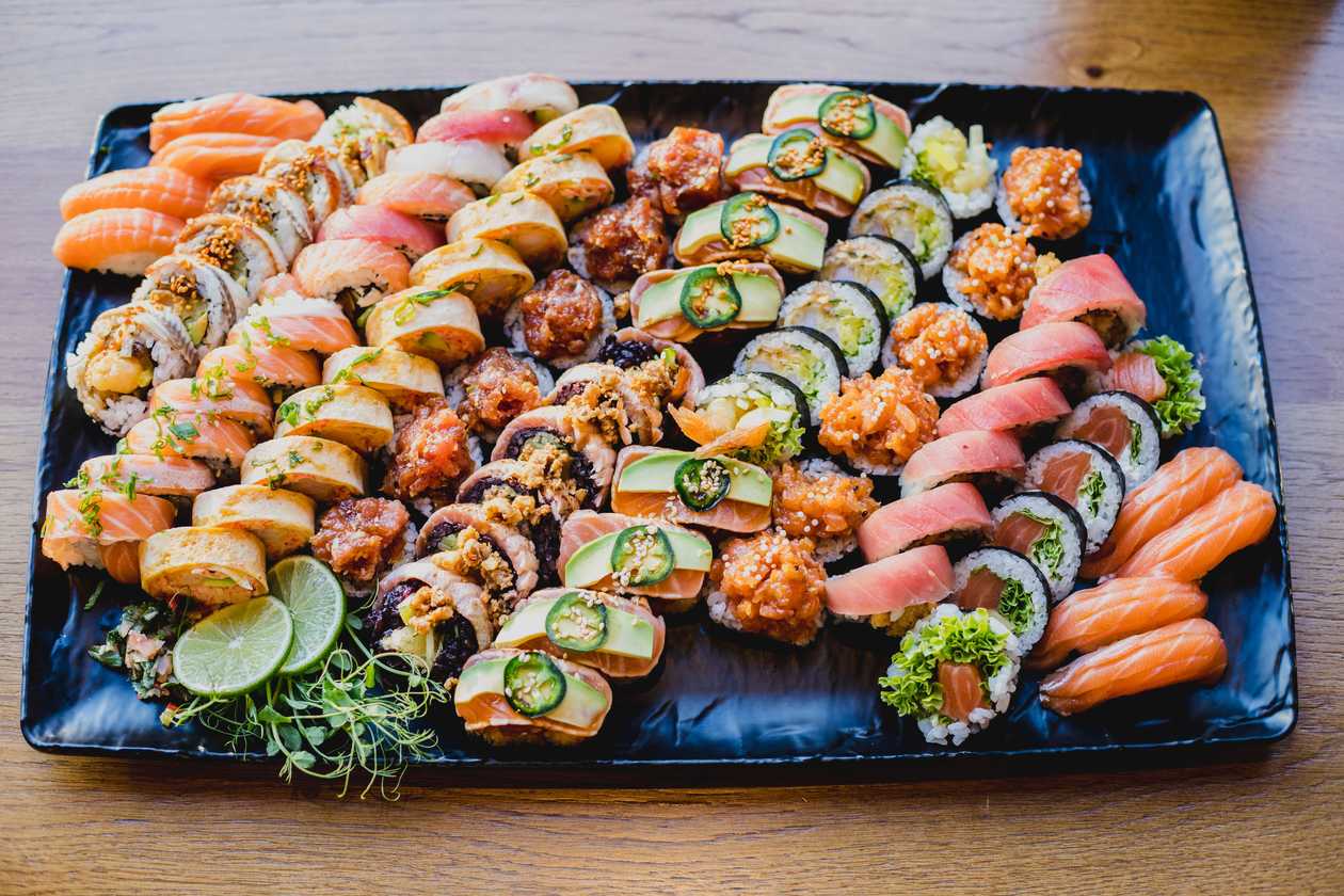 Wabu Feast for eight
