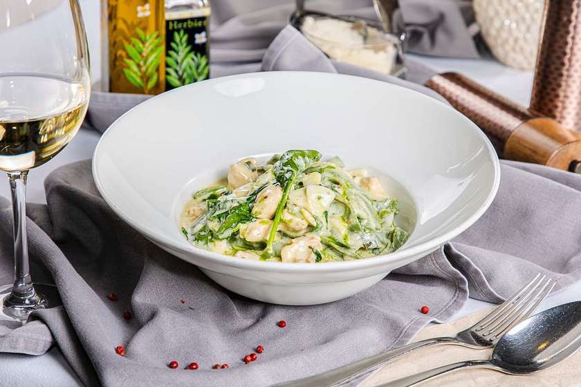 KRÉMOVÉ TAGLIATELLE S KURACÍM MÄSOM